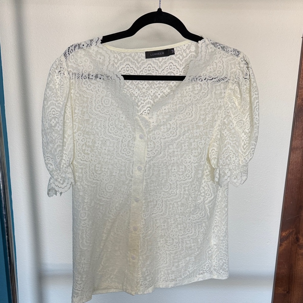 Love Cream Lace Blouse